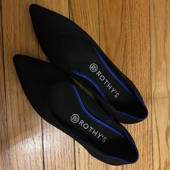 Rothy’s The Point in Solid Black, Size 9 - Picture 4 of 7